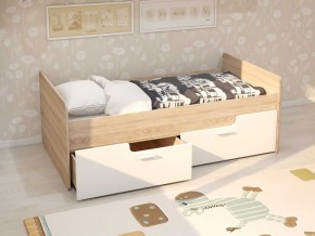 Кровать Умка дуб сонома с белыми ящиками в Лысьве - lysva.magazinmebel.ru | фото